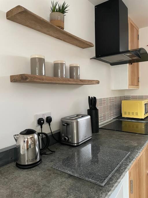 Cosy Rustic Annex In Quiet Cornwall Village Saint Wenn Eksteriør bilde